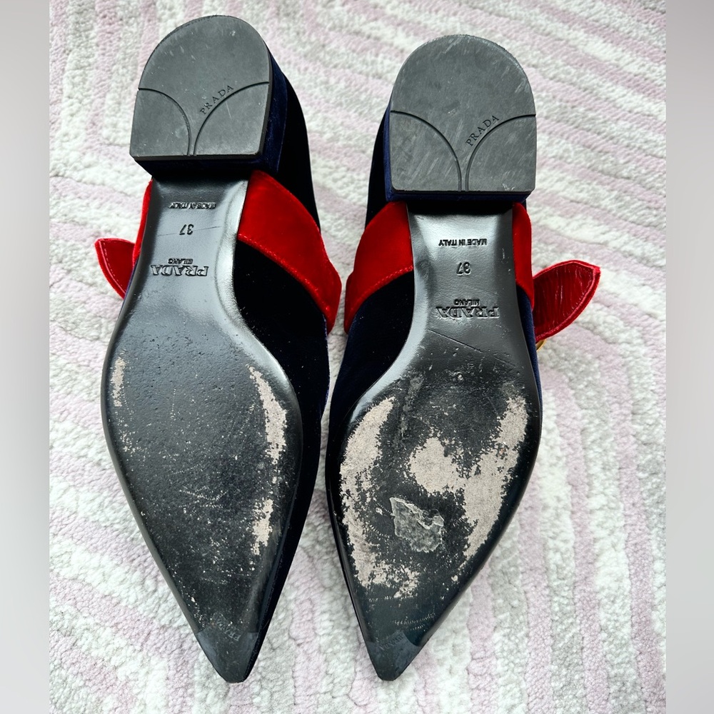 Prada dark velvet Mary Jane red strap and gold buckle size 37. Very good con - Picture 6 of 6